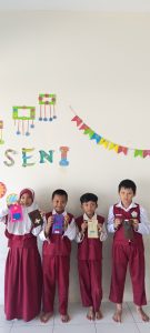 Tempat Pensil dari Kain Flanel